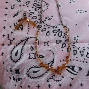 Beaded necklace with matching earrings